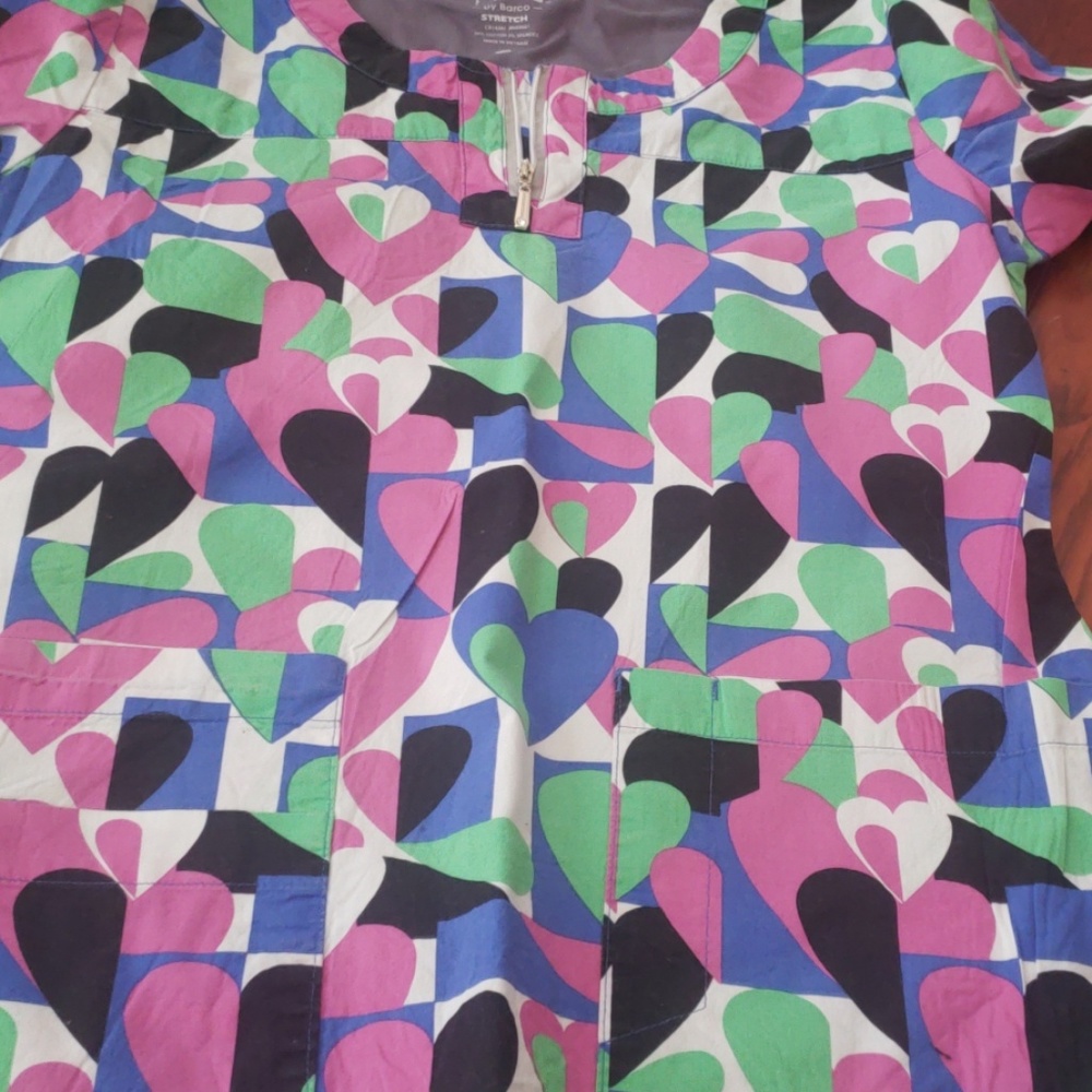 Scrub top - Picture 3 of 3
